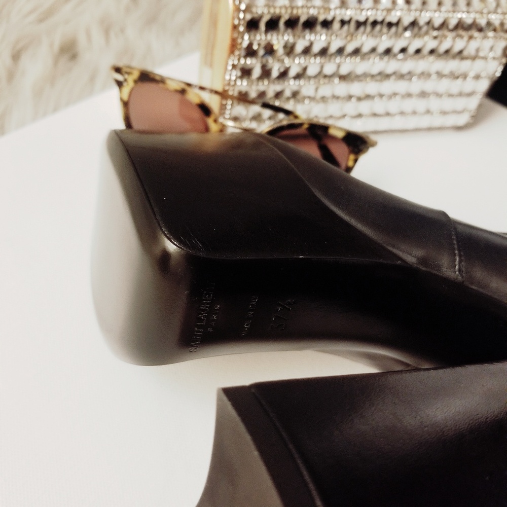 🎉HP🎉Saint Laurent Billy Leather  Ankle Boot - Picture 4 of 7